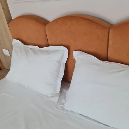 B&B Champagne, Vlore Bay Radhime Exterior photo